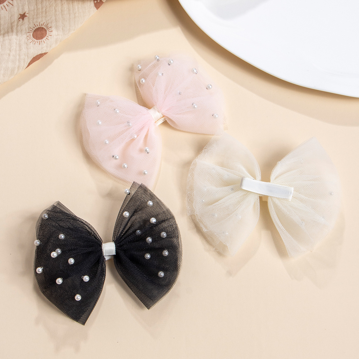 Cross-Border Factory Direct Summer Children's Hair Clip with Soft Cloth Imitation Pearl Mesh Bow Spring Accessories Detail Pic 3 213