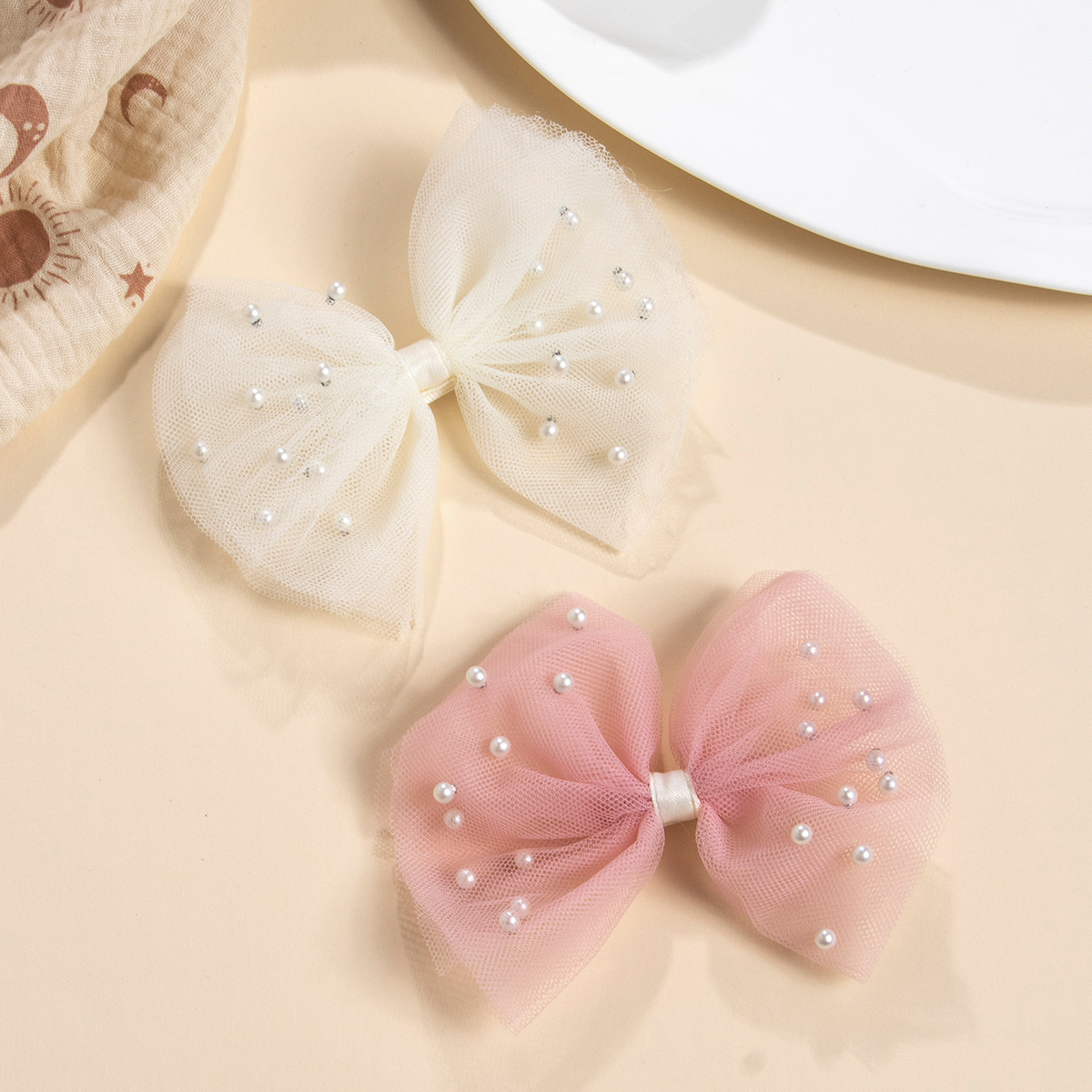 Cross-Border Factory Direct Summer Children's Hair Clip with Soft Cloth Imitation Pearl Mesh Bow Spring Accessories Detail Pic 4 205